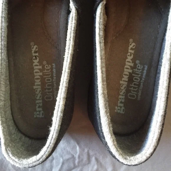 Grasshoppers Ortholite loafers, grey w/ lighter grey trim - Picture 4 of 7